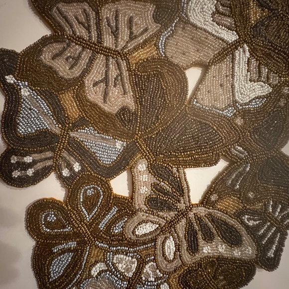 Kim Seybert NYC Gold, Sliver, White Table Runner 40”x19” Retail $595.00 - Picture 6 of 11